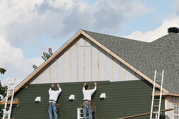 Professional Emergency Siding Repair technician working in Bloomingdale, OH